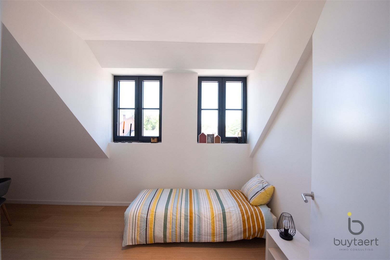 Beleef luxe, comfort en energiezuinigheid in een karaktervolle architectuur. foto 23