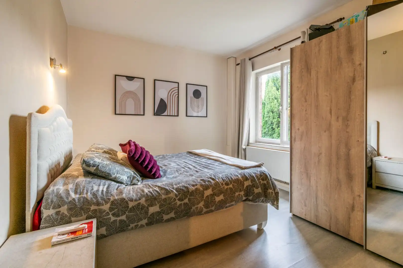 Een welgelegen 2-slaapkamerappartment van ca. 100m² foto 8