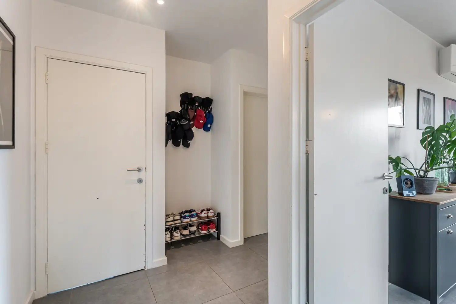 Gerenoveerd en lichtrijk appartement met 2 mooie slaapkamers, een ruim terras en een garagebox te Herent! foto 11