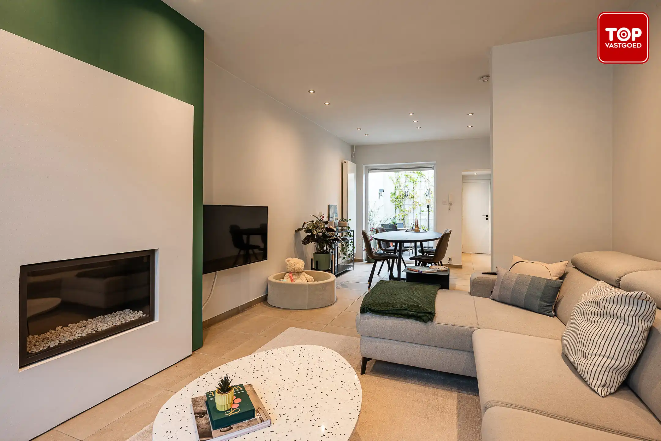 Gezellige instapklare woning met leuke stadskoer.  foto 6