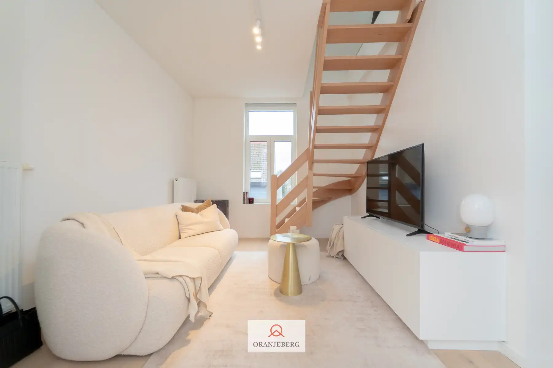 Prachtige duplex met zonnig terras aan Coupure foto {{pictureIndex}}