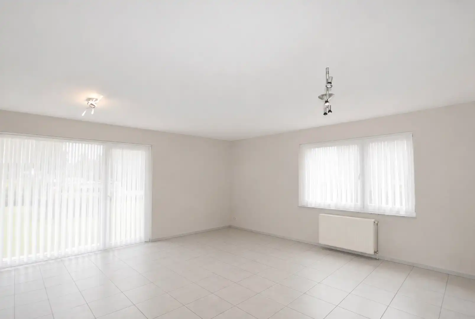 Rustig gelegen gelijkvloers appartement te huur in Oudenburg foto 2
