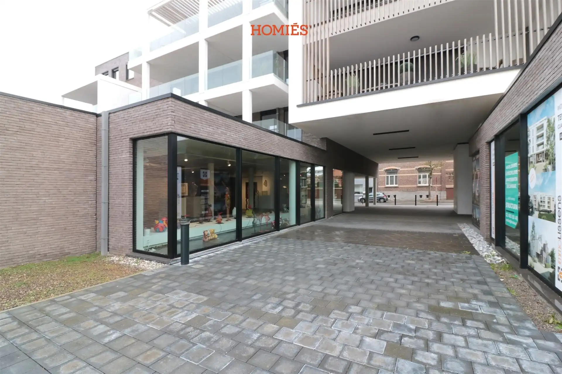 Optimaal gelegen winkel-of kantoorruimte te Scherpenheuvel foto 18