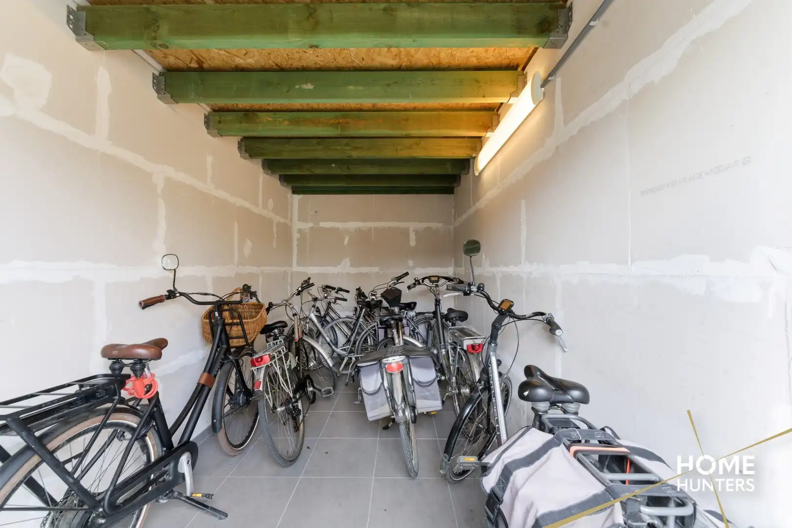 Stijlvol en lichtrijk appartement met terras in het hart van Ieper foto 18