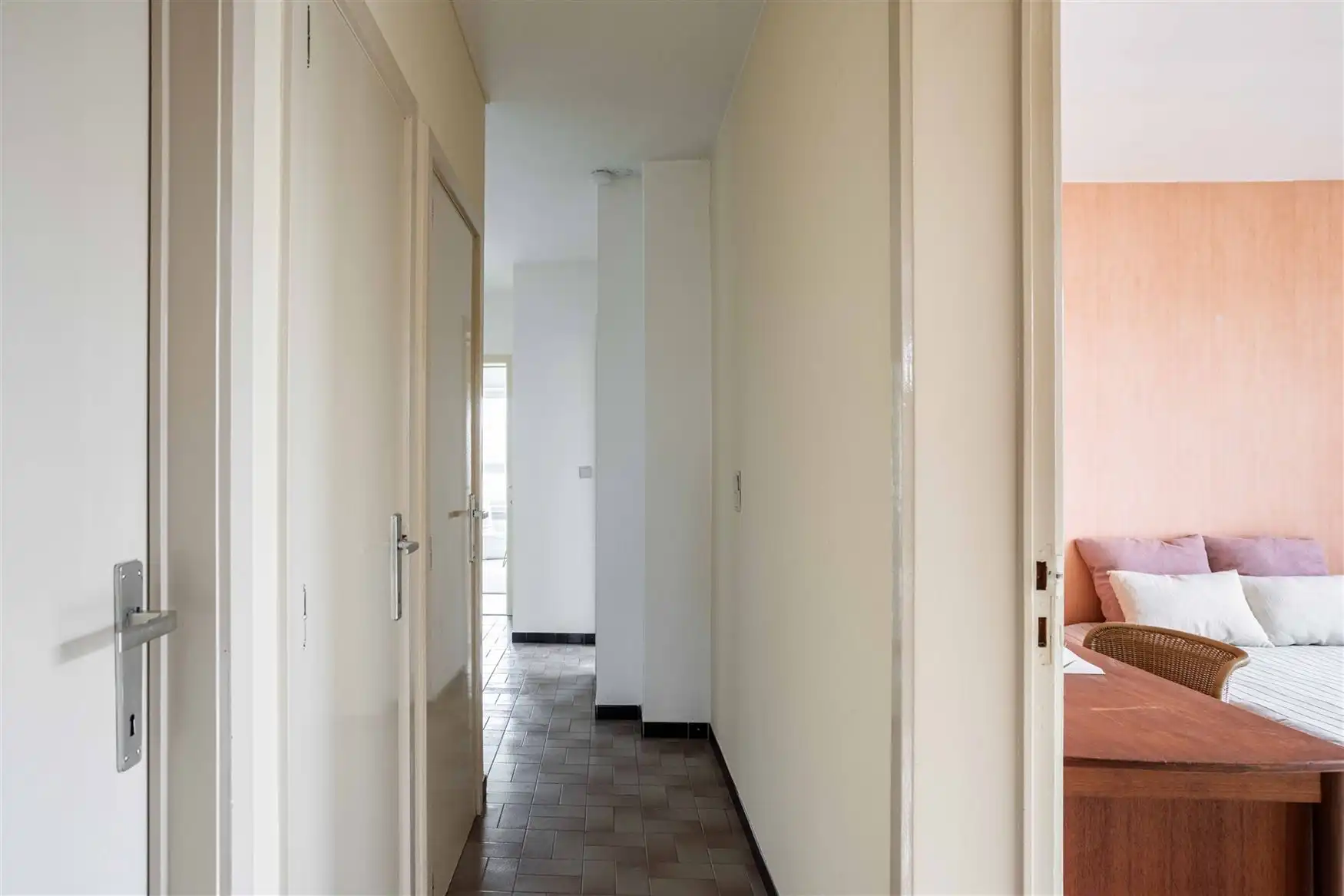 Ruim, lichtrijk appartement (115m²) in Sint-Amandsberg. foto 14