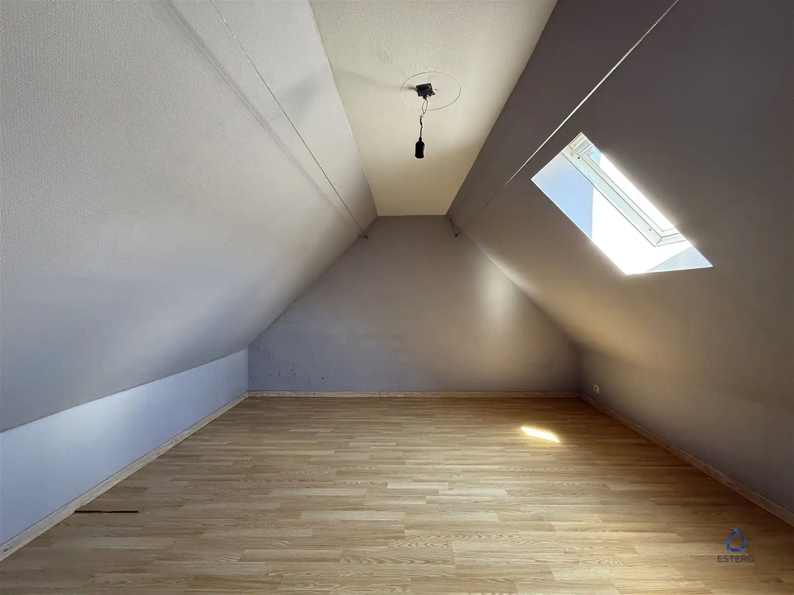 Ruime duplex te huur in centrum Sint-Lievens-Houtem foto 10