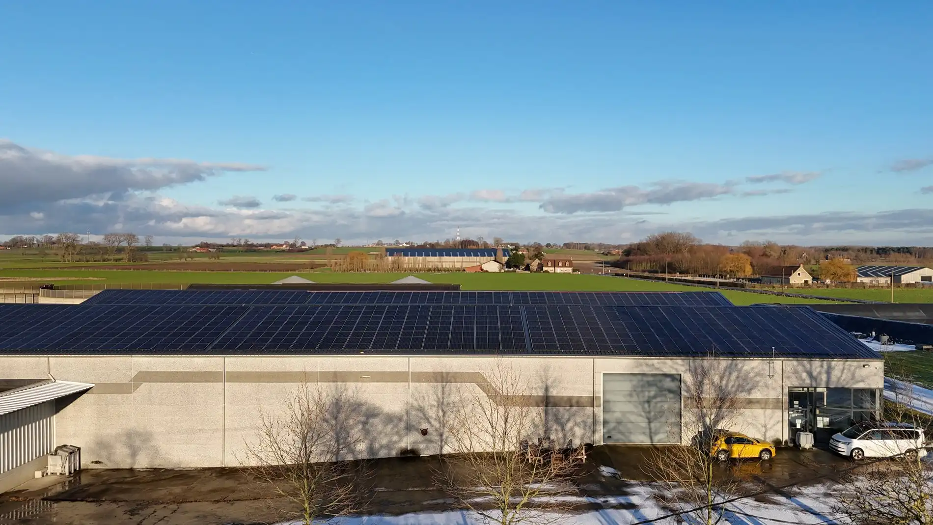 Loods met burelen te huur te Koekelare  foto 3