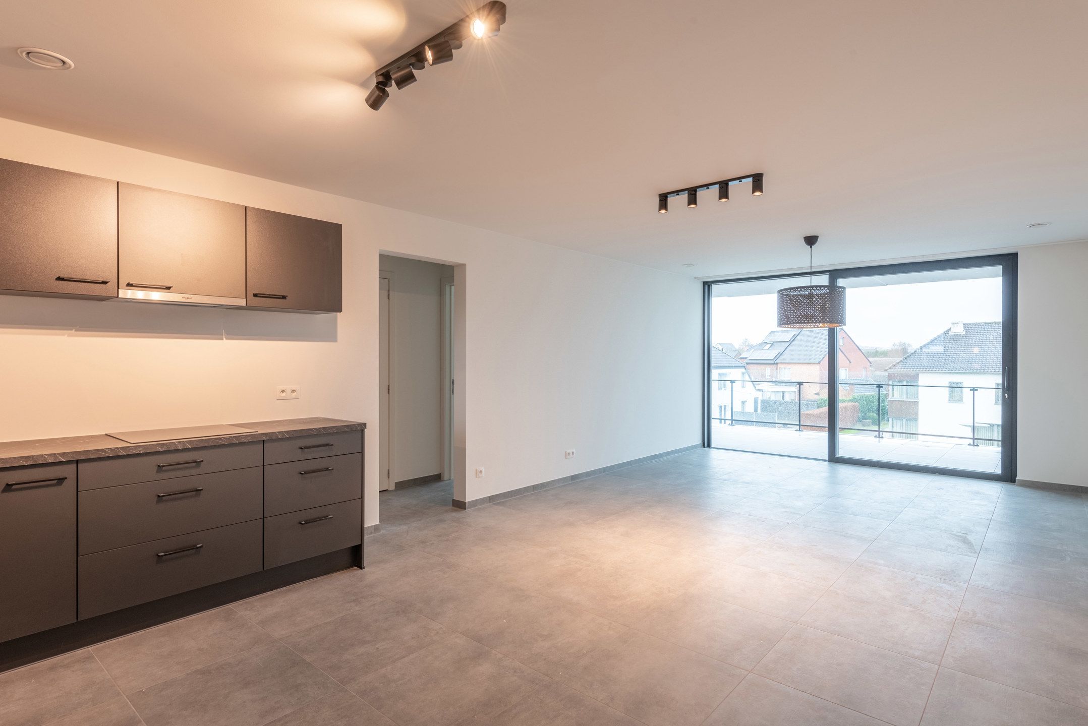 Instapklaar appartement te Bilzen  foto 3