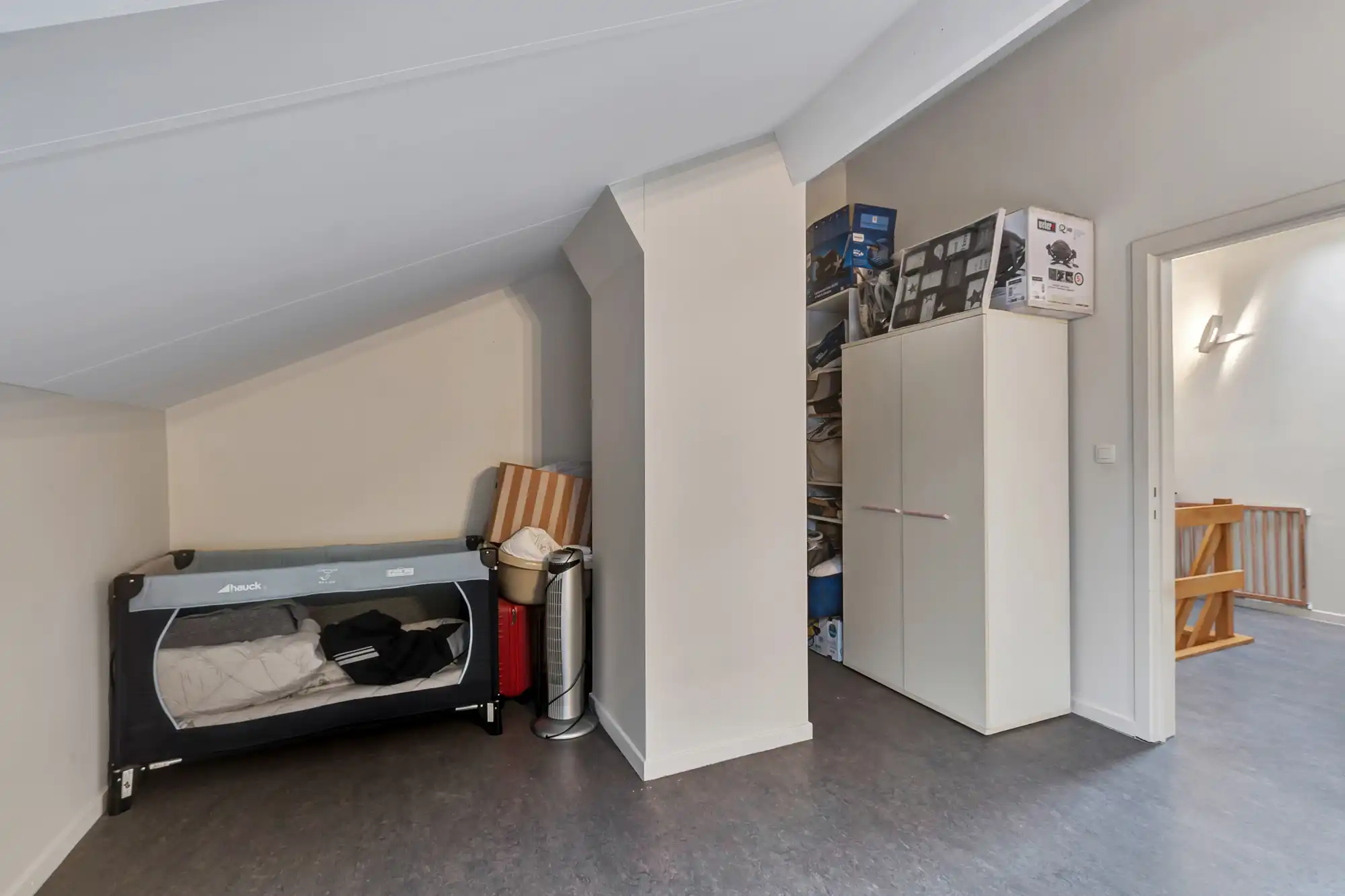 Duplex-dakappartement met 4 slaapkamers en mooi verzicht foto 15
