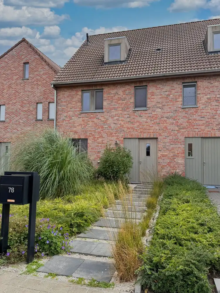 Recente, energiezuinige woning met landelijk verzicht foto 17