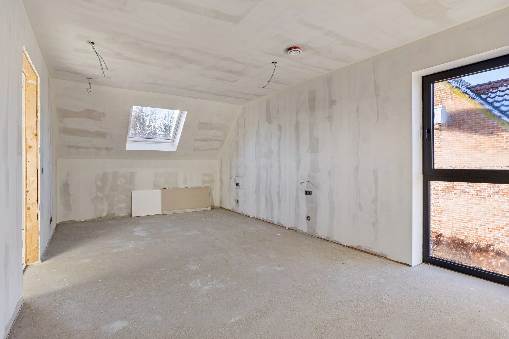Verkoop onder registratierechten - ruime woning met 3 slpks gelegen op een zonnig perceel in Mol - Rauw !  foto 8