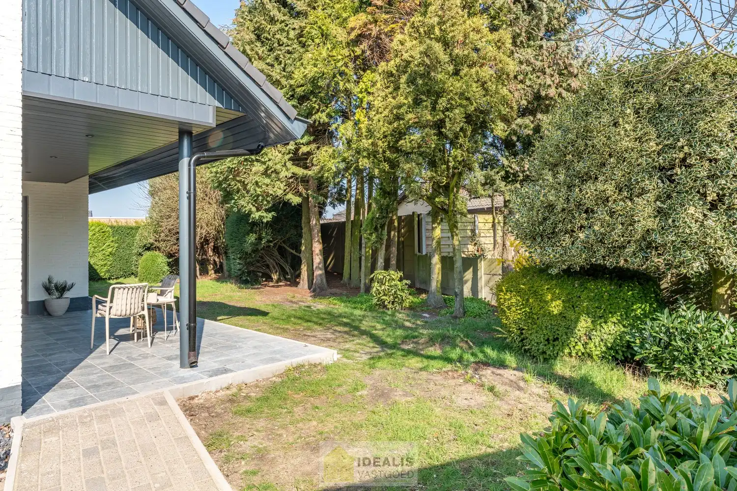 Schitterend volledig vernieuwde woning met een heerlijke open leefruimte, luxe keuken, 3 ruime slaapkamers, een ruime luxueuze badkamer én een apart bureel foto 31