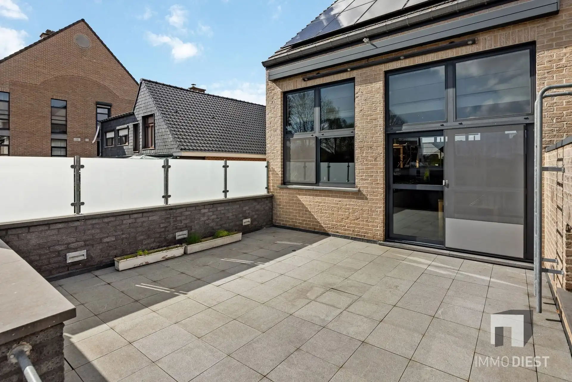 Bedrijfsgebouw én woning aan de stadsrand foto 29