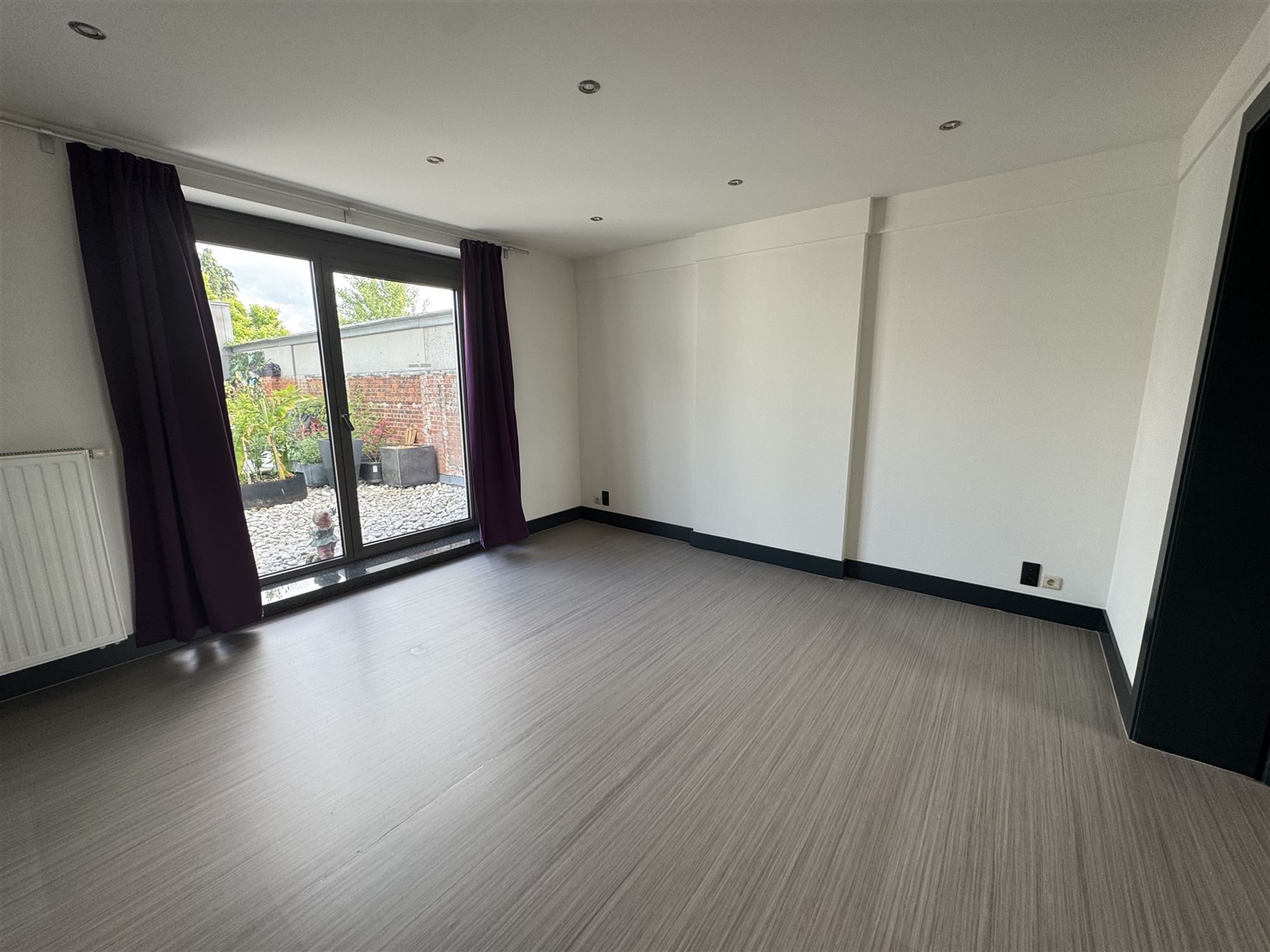 PERFECT ONDERHOUDEN RUIM APPARTEMENT (138M²) MET 3 SLAAPKAMERS EN 2 TERRASSEN TE BERINGEN foto 7