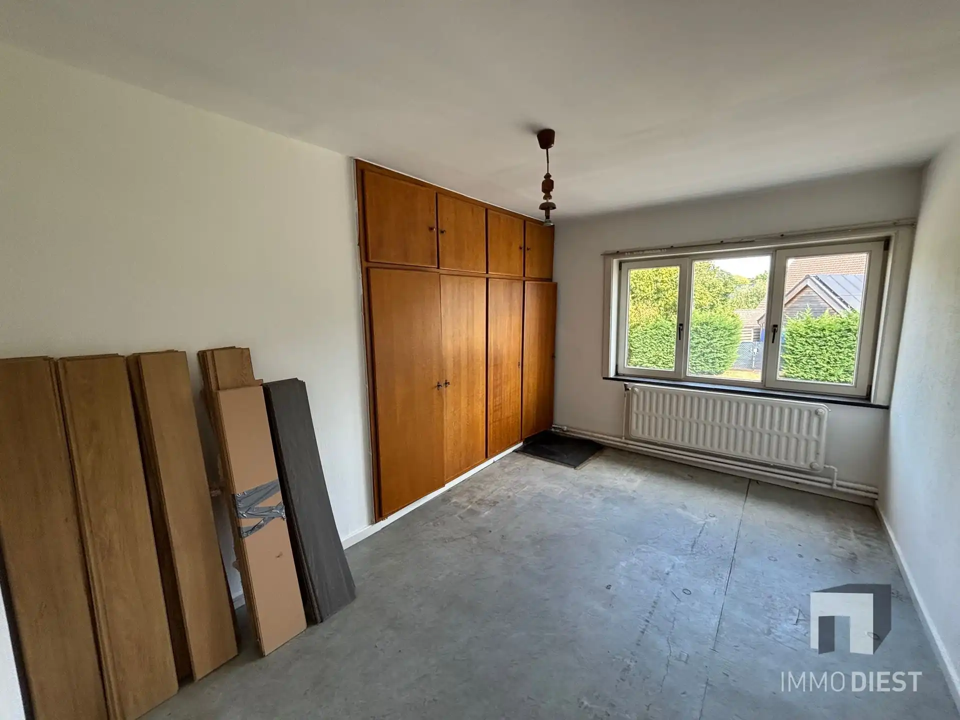 Ruime betaalbare woning met veranda en bijgebouw foto 50