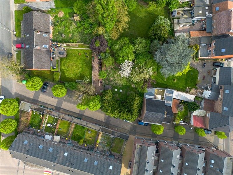 BOUWGROND GESCHIKT VOOR HALFOPEN BEBOUWING GELEGEN IN ATTENHOVEN foto 2