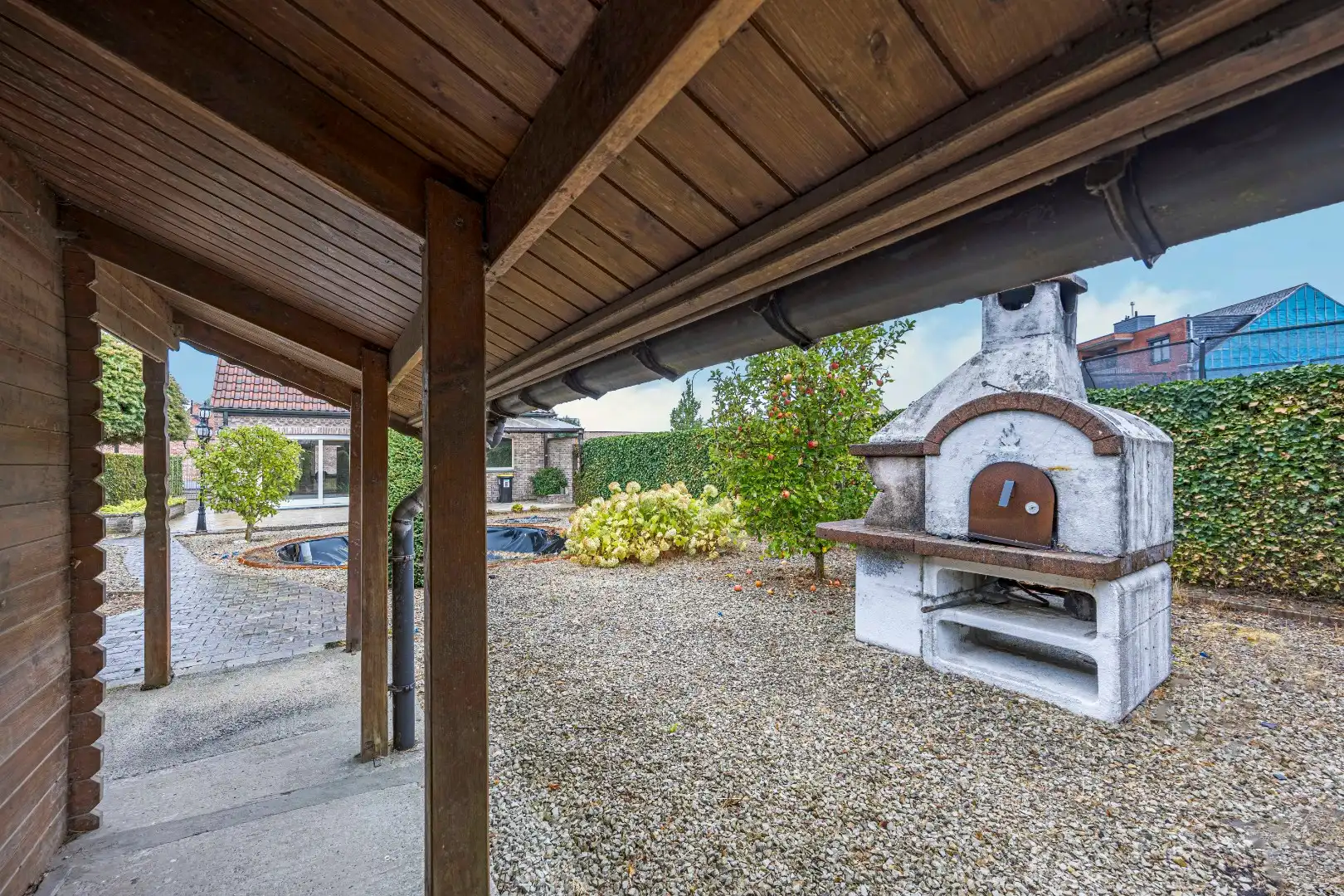 Mooie eigendom op 446 m² met goede locatie - 3 slaapkamers, garage, tuin foto 27
