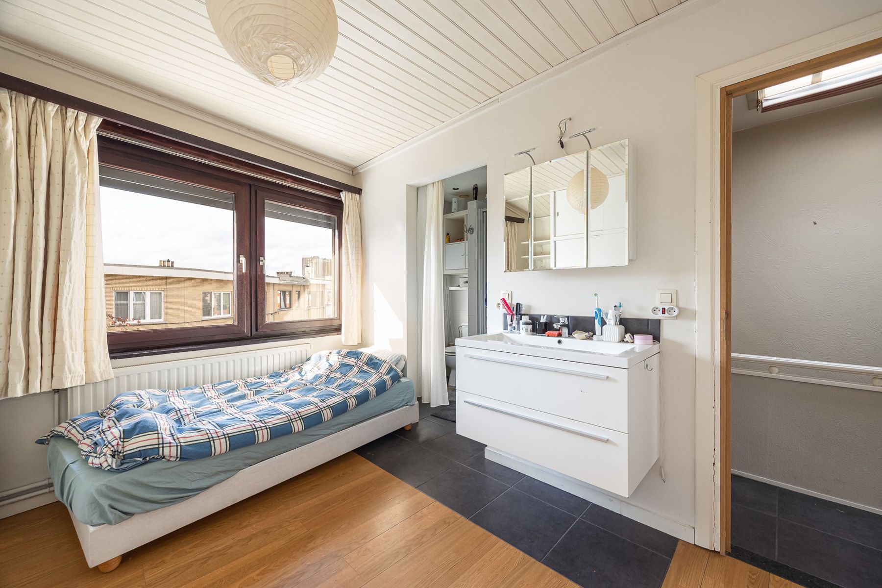 Rijwoning met potentieel op een uitstekende locatie foto 7