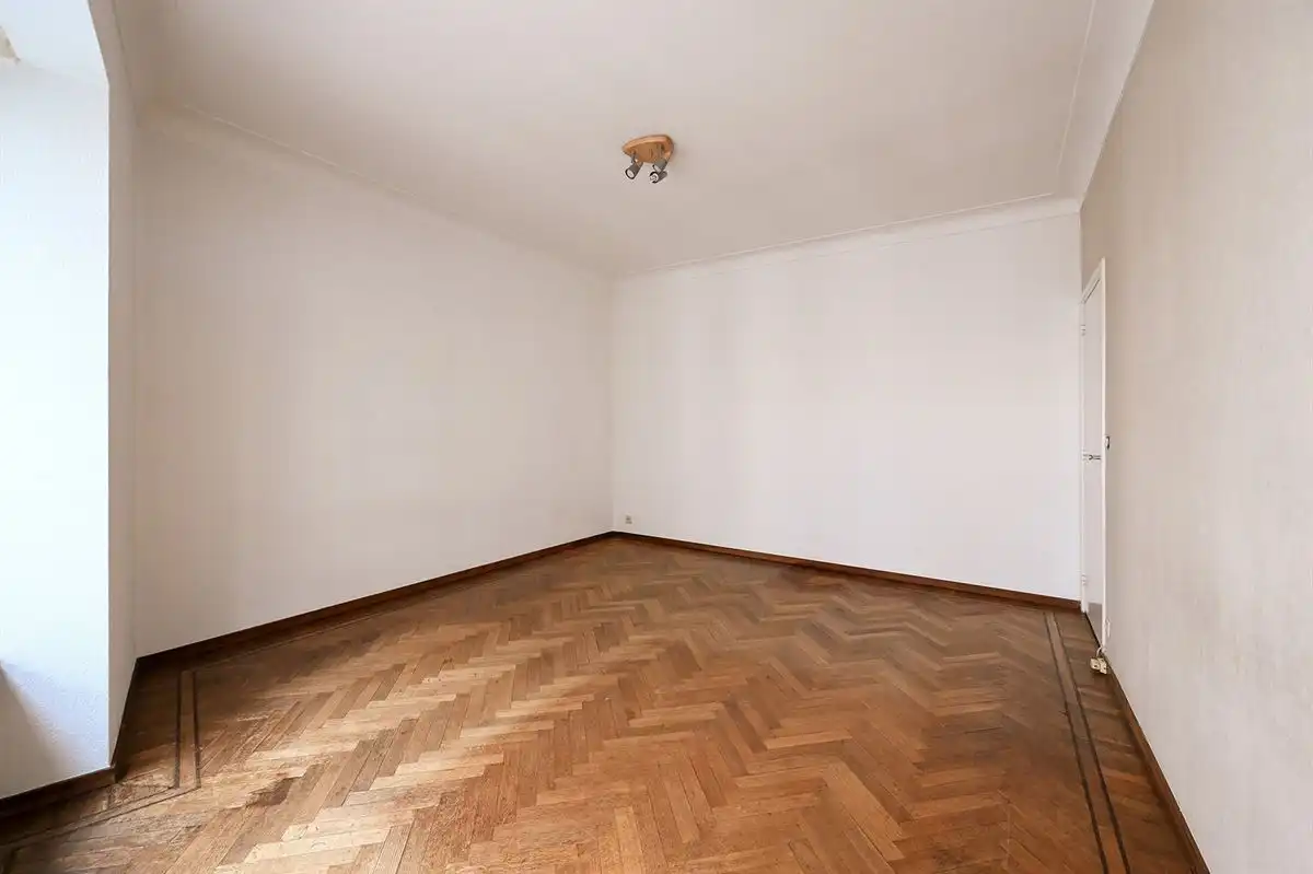 Op te frissen 2-slaapkamerappartement aan de Wilde Zee foto 18