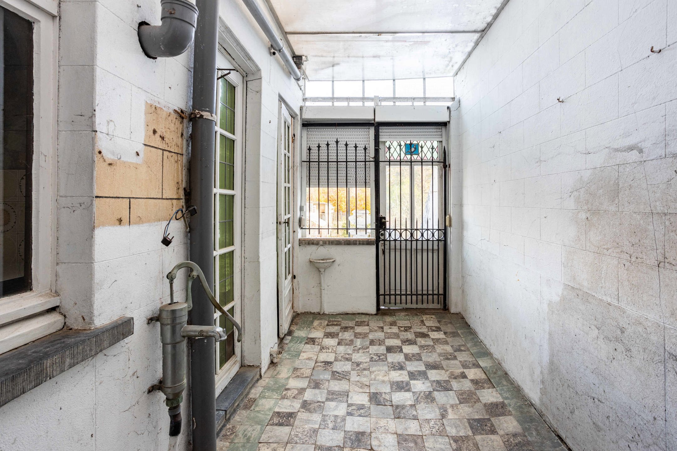 Authentieke woning met 4 slaapkamers te koop in Ronse foto 20