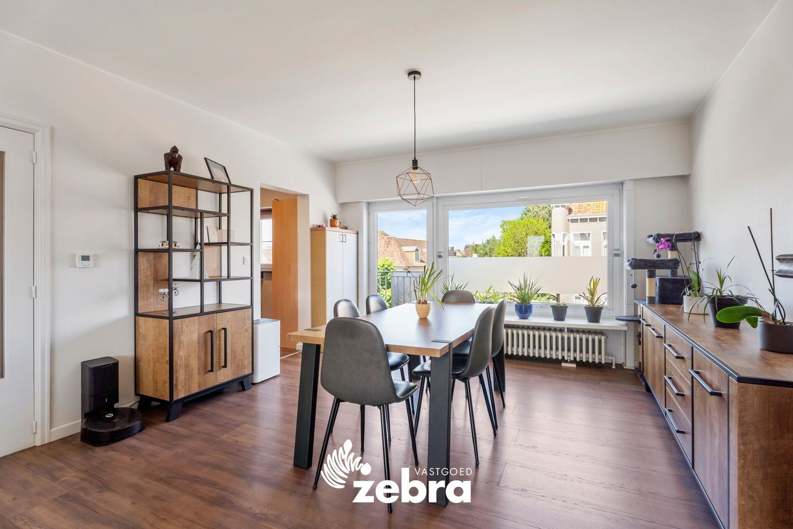 Ruim instapklaar appartement met drie slaapkamers en garage te Tielt! foto 4