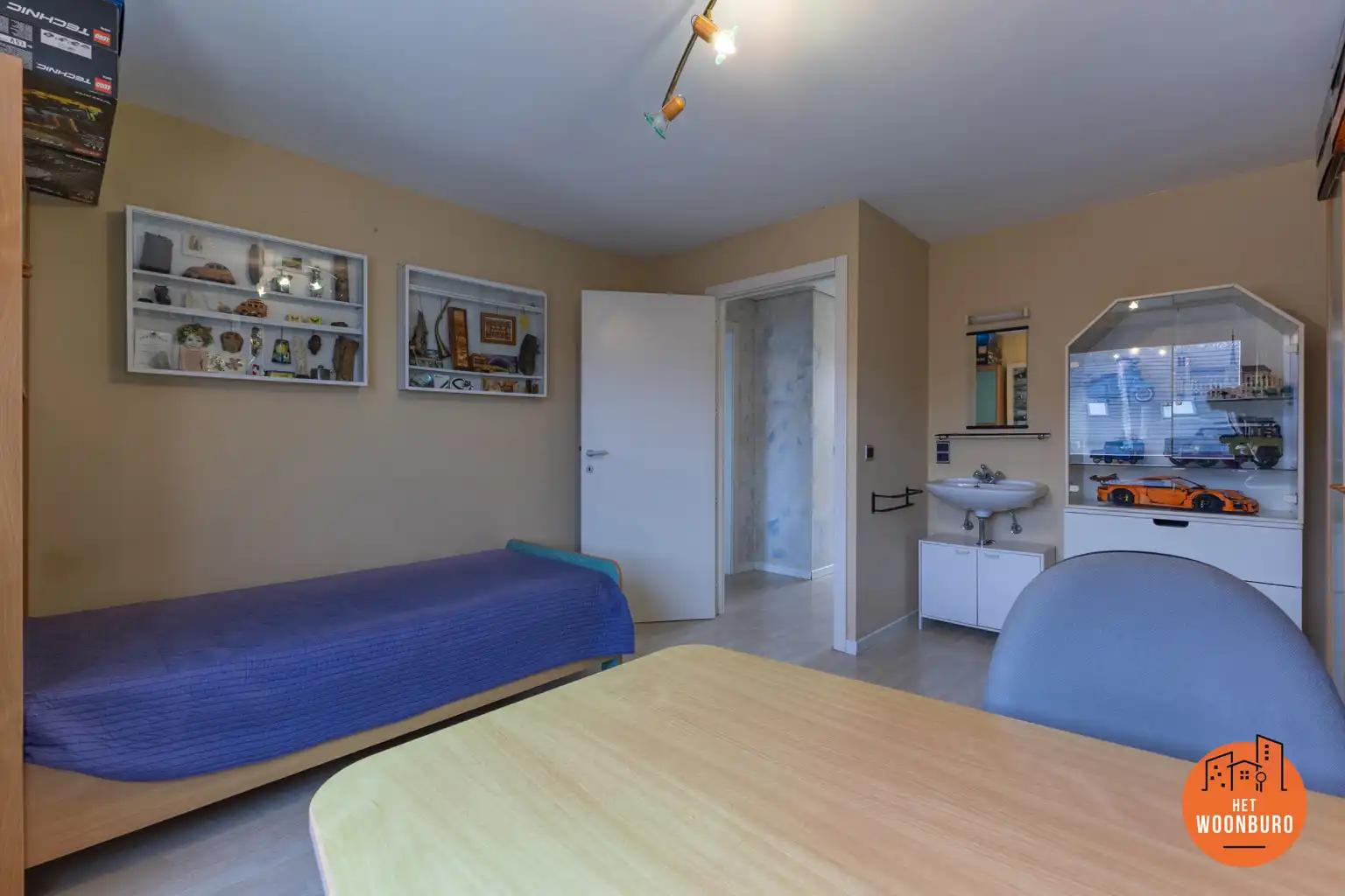 Ruime woning: 5 slpks, garage en grote tuin op toplocatie foto 21