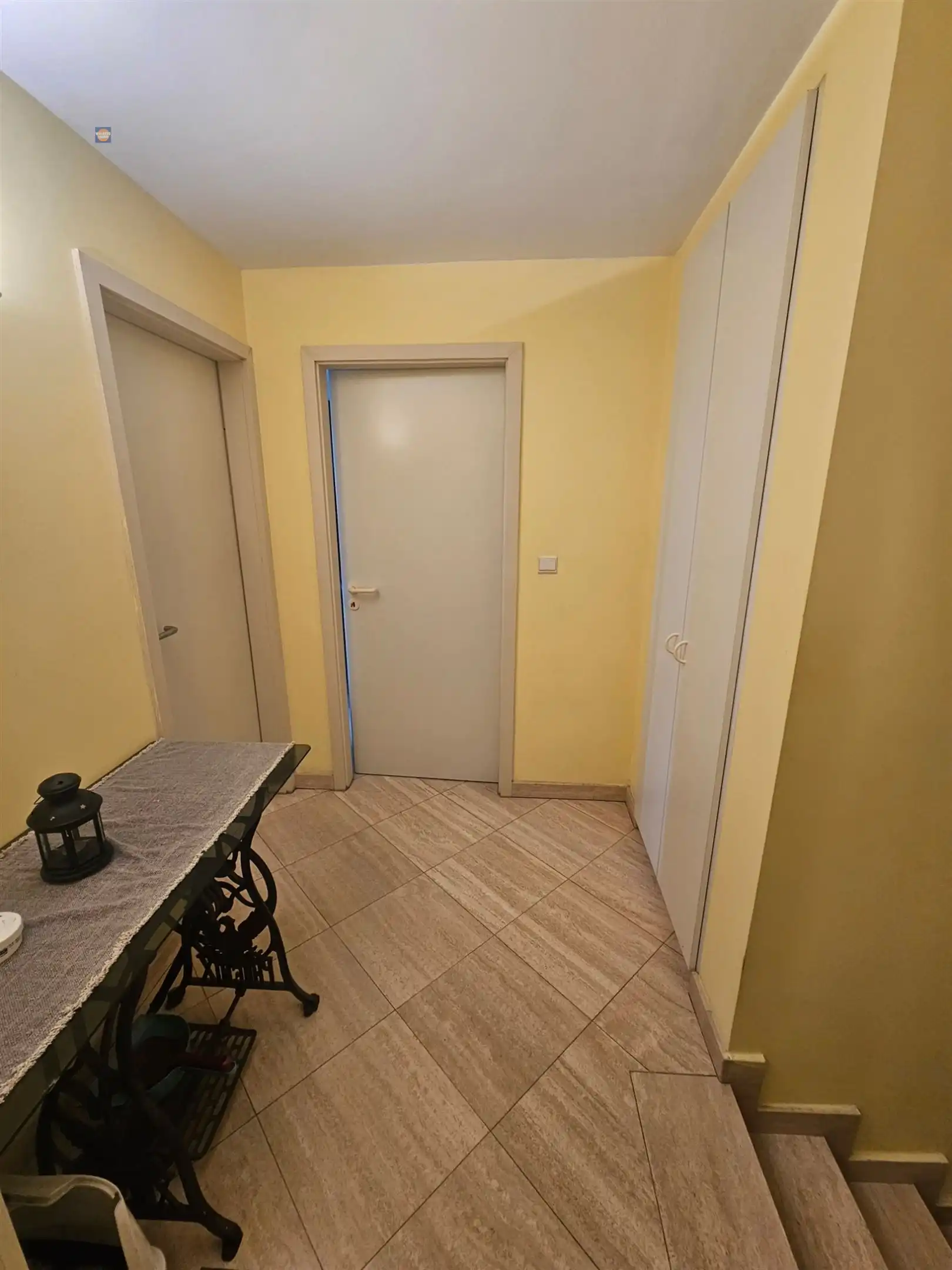 Lichtrijk 2-slaapkamer appartement met terras, garage en zicht op het kanaal foto 5