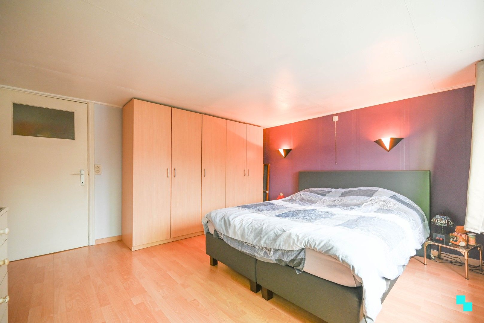 Eéngezinswoning met 4 slaapkamers in centrum Oostrozebeke foto 26
