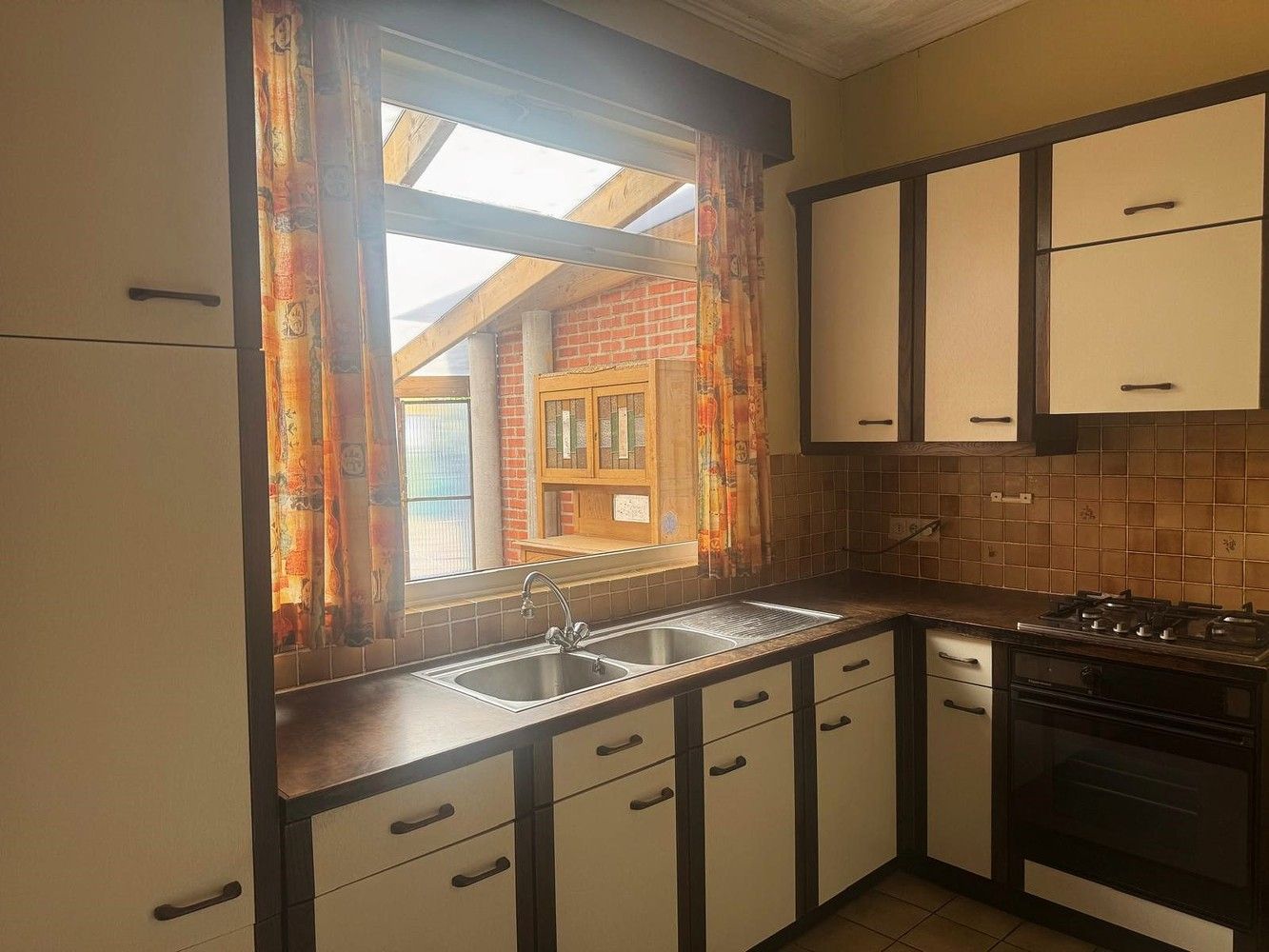 KARAKTERVOLLE, TE RENOVEREN WONING (G.B.) foto 7