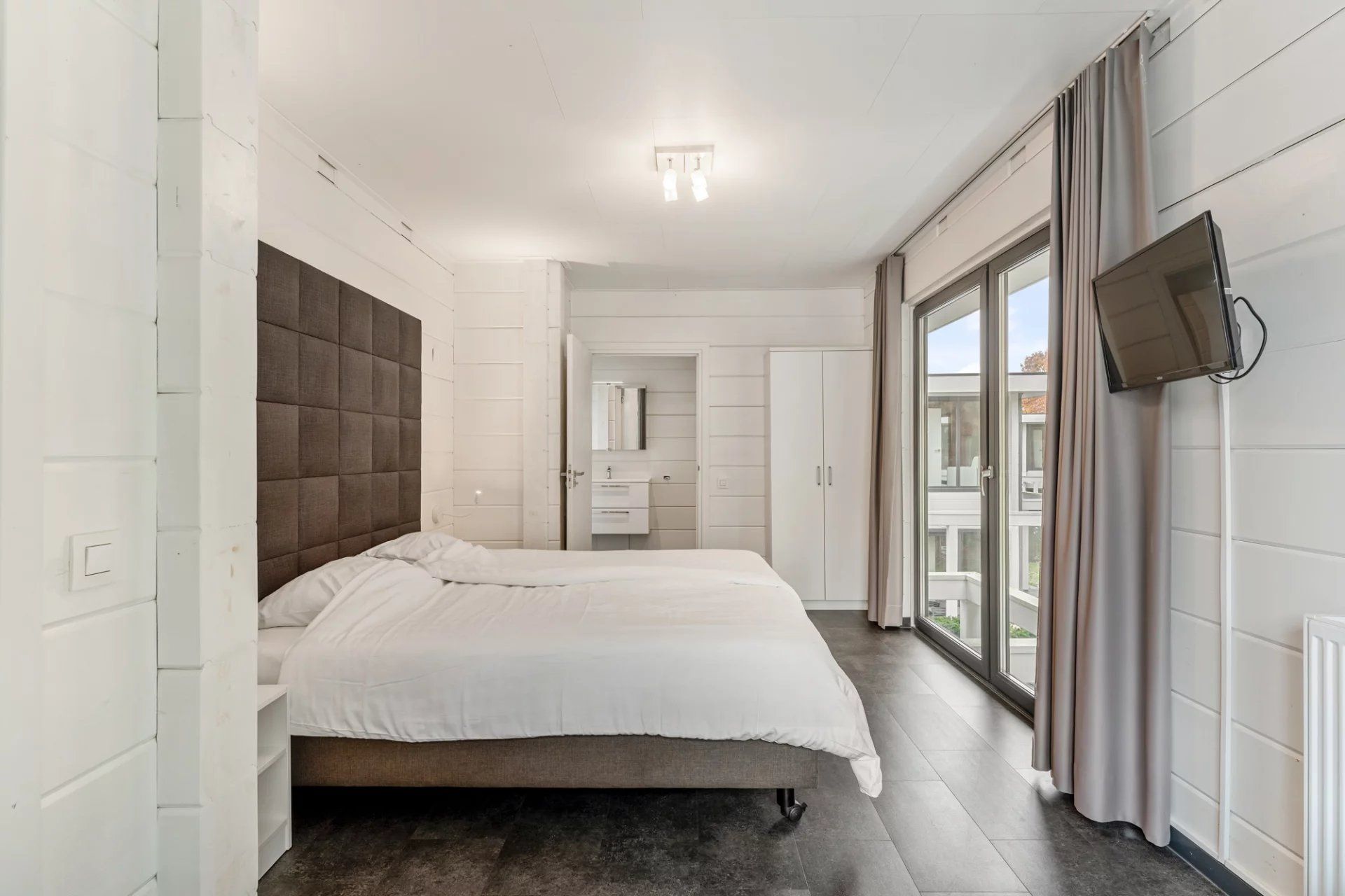 Luxe 4-persoonsvilla met sauna & jacuzzi – zorgeloze investering tot 2034! foto 10