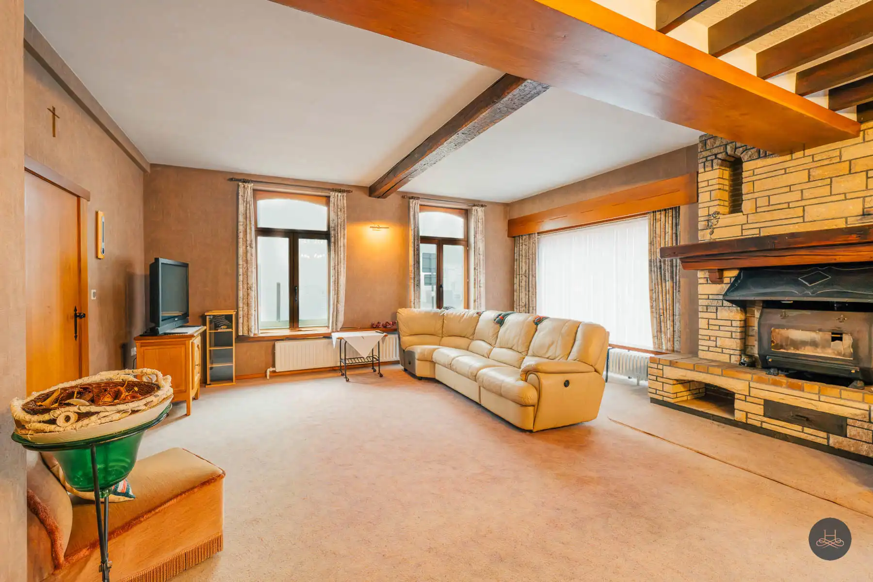 Prachtige authentieke en ruime villa met enorm potentieel foto 5