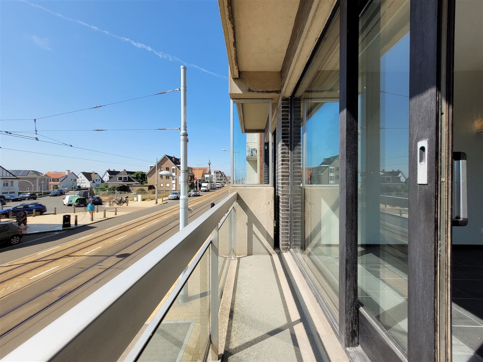 Ongemeubelde studio aan de zonnekant foto 4