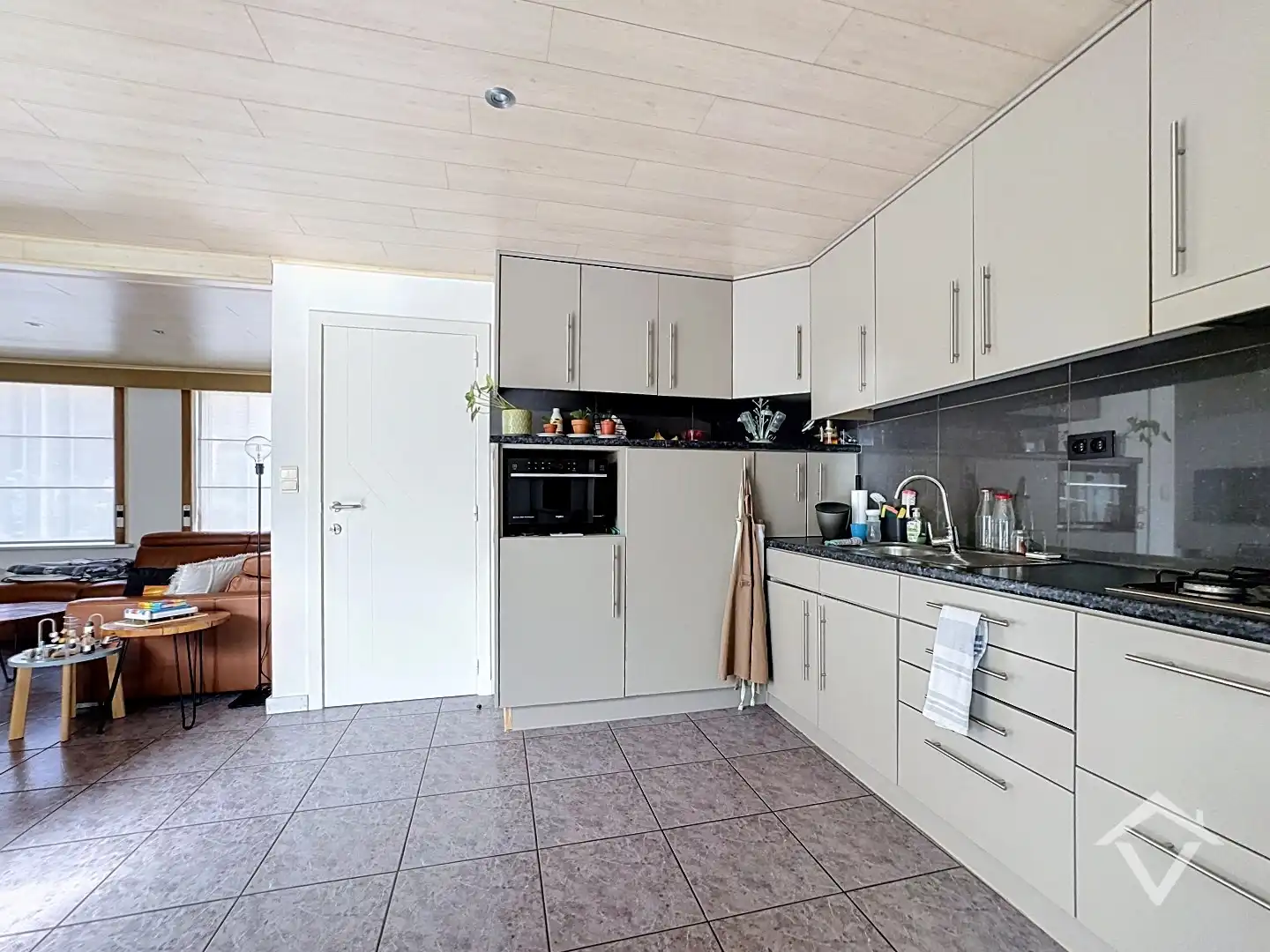 Woning met garage in centrum van Ichtegem foto 9