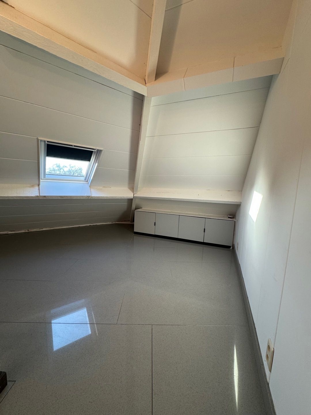 Modern ingericht appartement 65m² - 1 SLPK foto 8