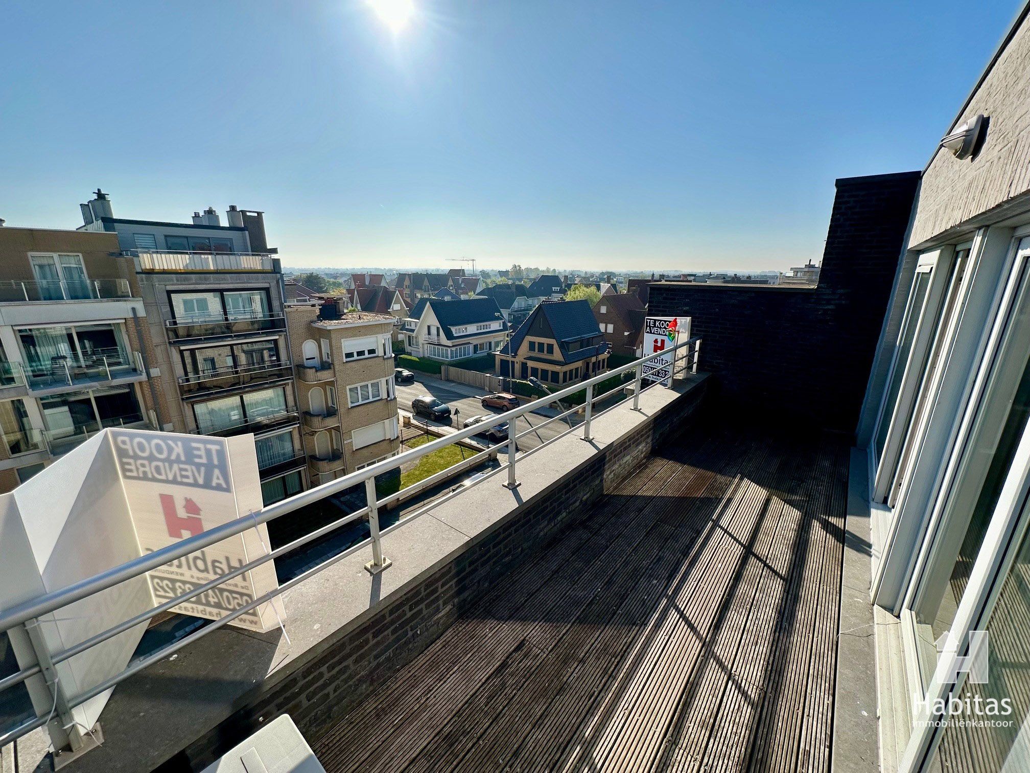 Gemeubeld penthouse met een absolute topligging foto 2