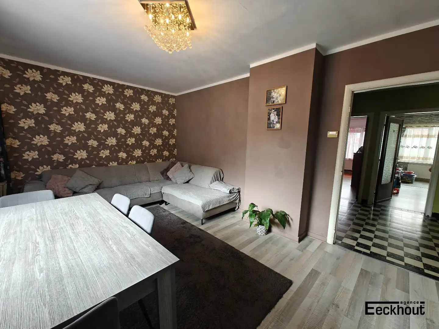 Opbrengsteigendom bestaande uit 3 appartementen en garage in Oostende! foto 4