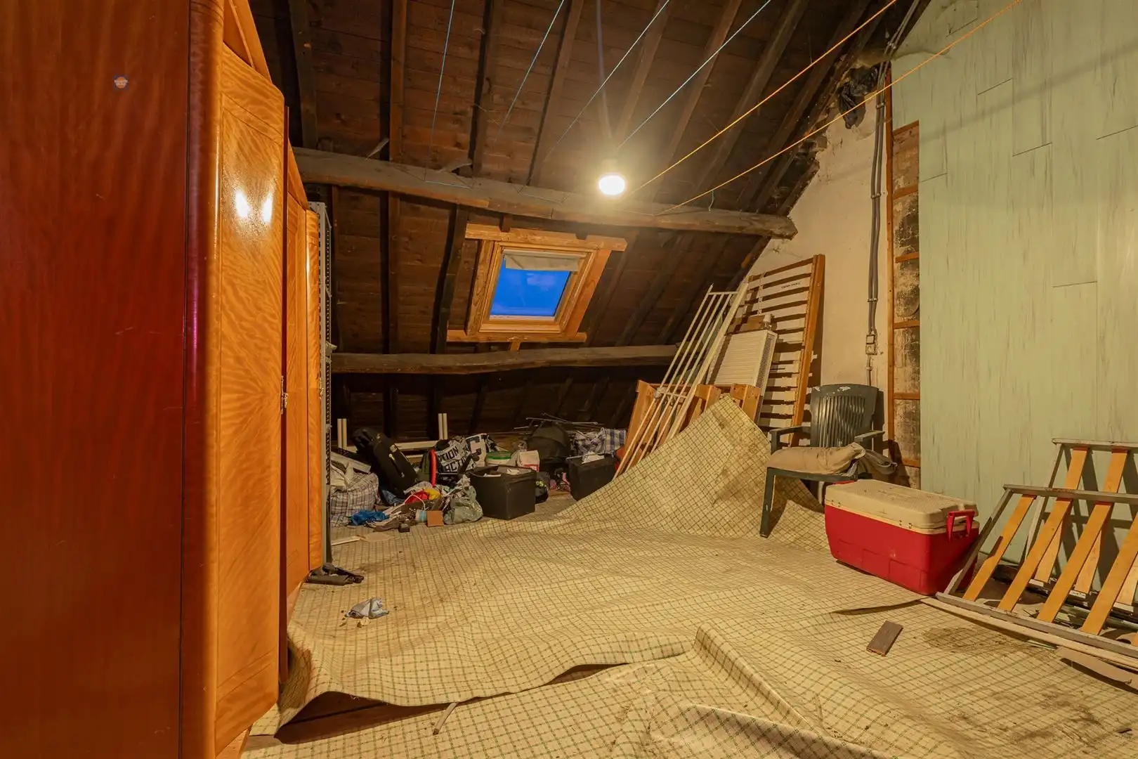 Charmante woning met renovatiepotentieel foto 17