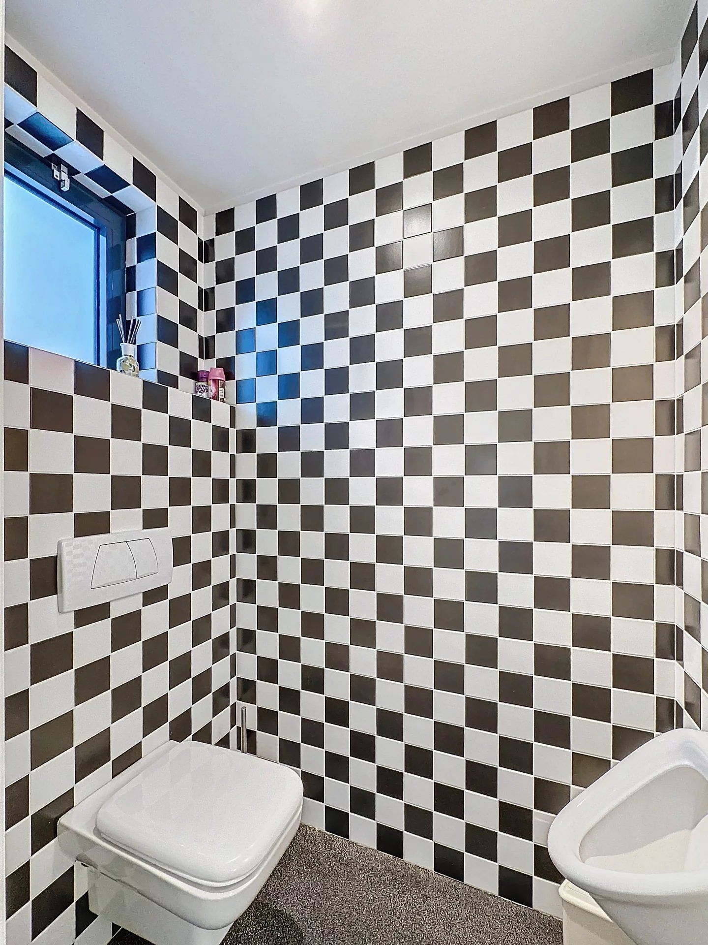 Unieke moderne woning met een dubbele bestemming op een perceel van 29a24ca. foto 38