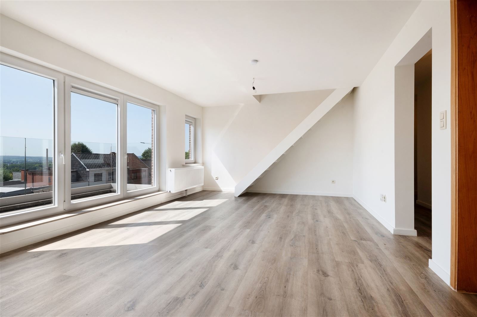 Instapklaar duplex-appartement te Oudenhove!  foto 3