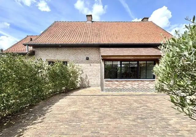 Hoofdfoto van de publicatie: LANDELIJKE WONING MET 3 KAMERS EN BIJGEBOUW | 4.620 M²