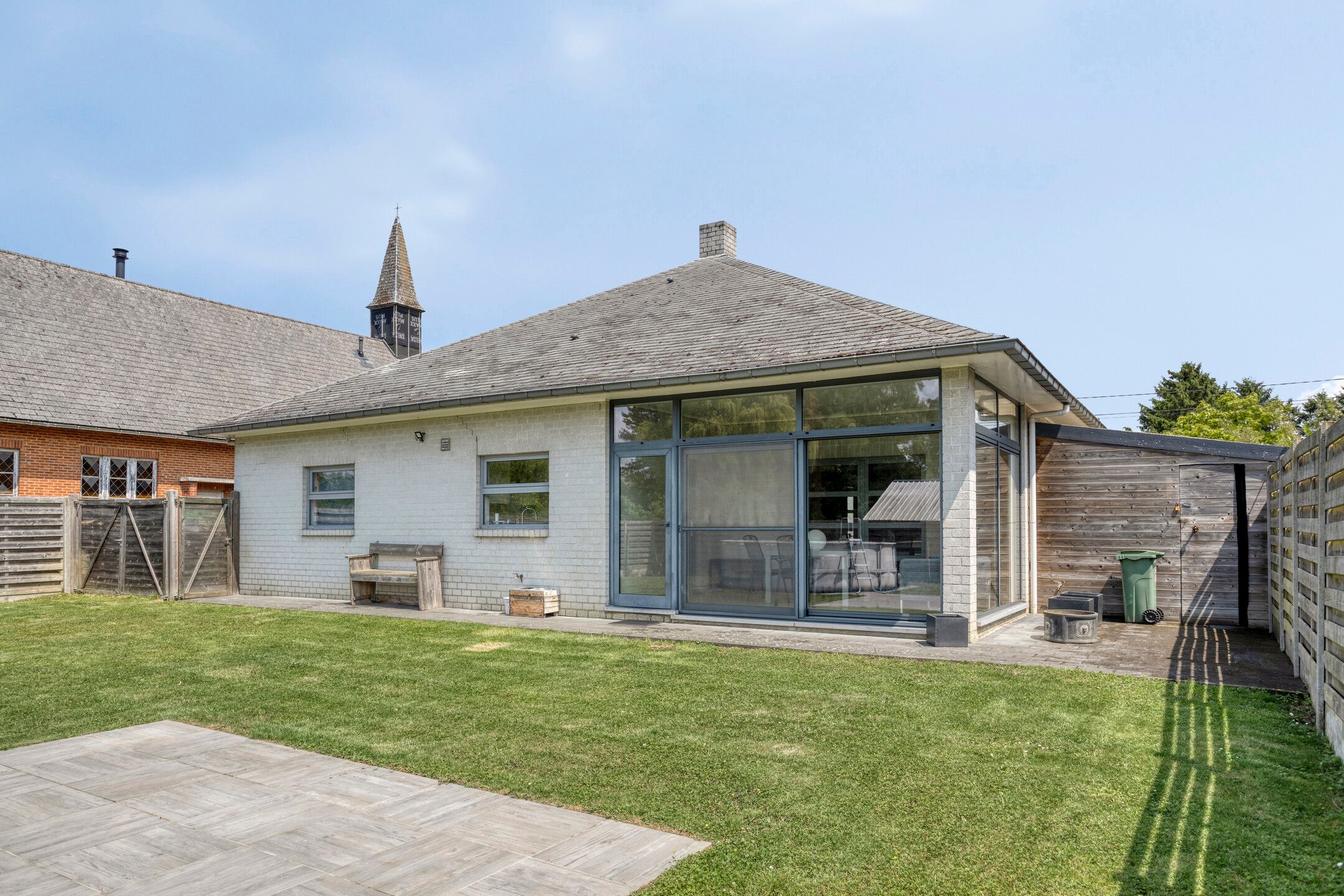 Hoofdfoto van de publicatie: Gelijkvloerse woning met drie slaapkamers op 7 are