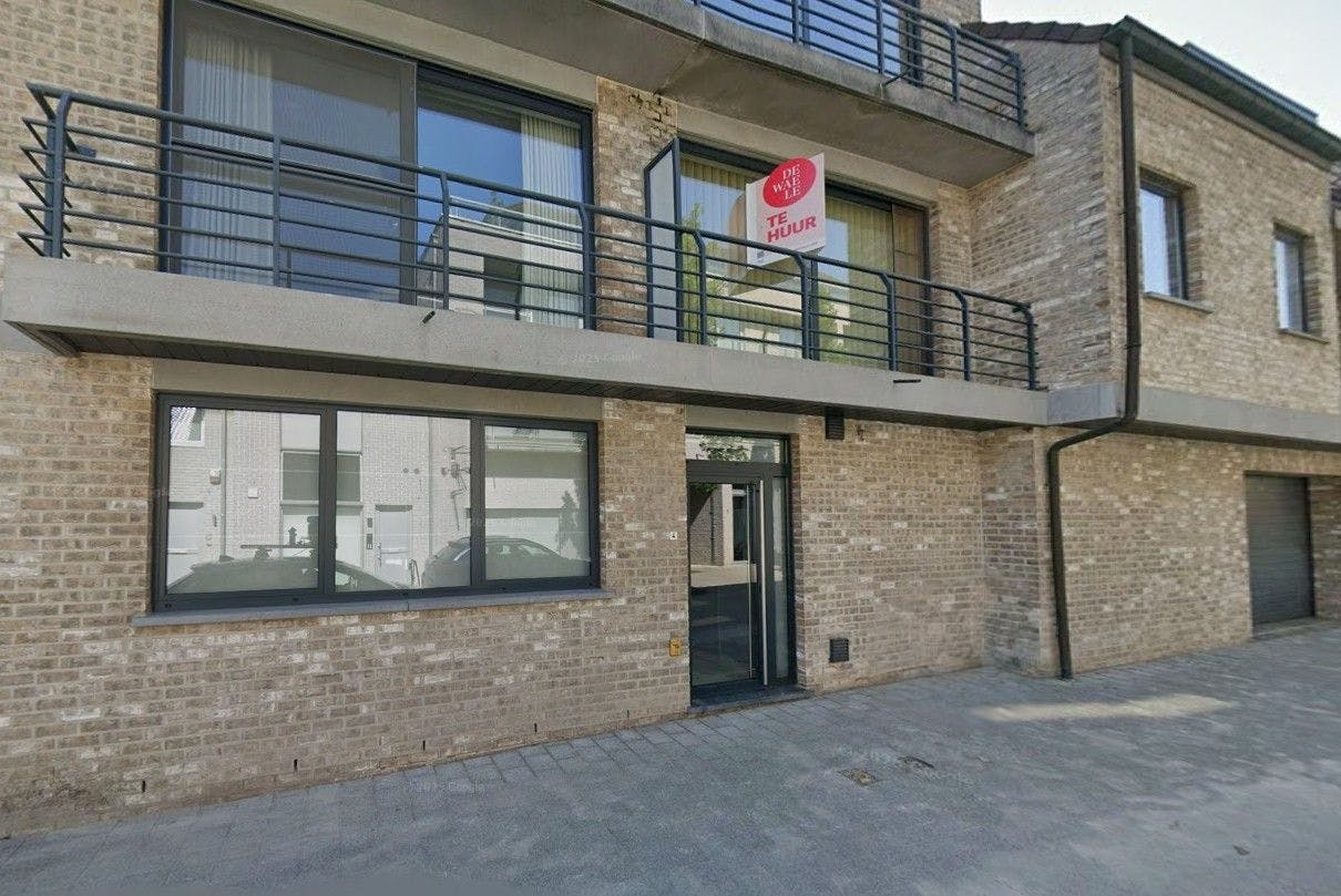 Gezellig appartement met 1 kamer te huur in centrum Deerlijk foto {{pictureIndex}}
