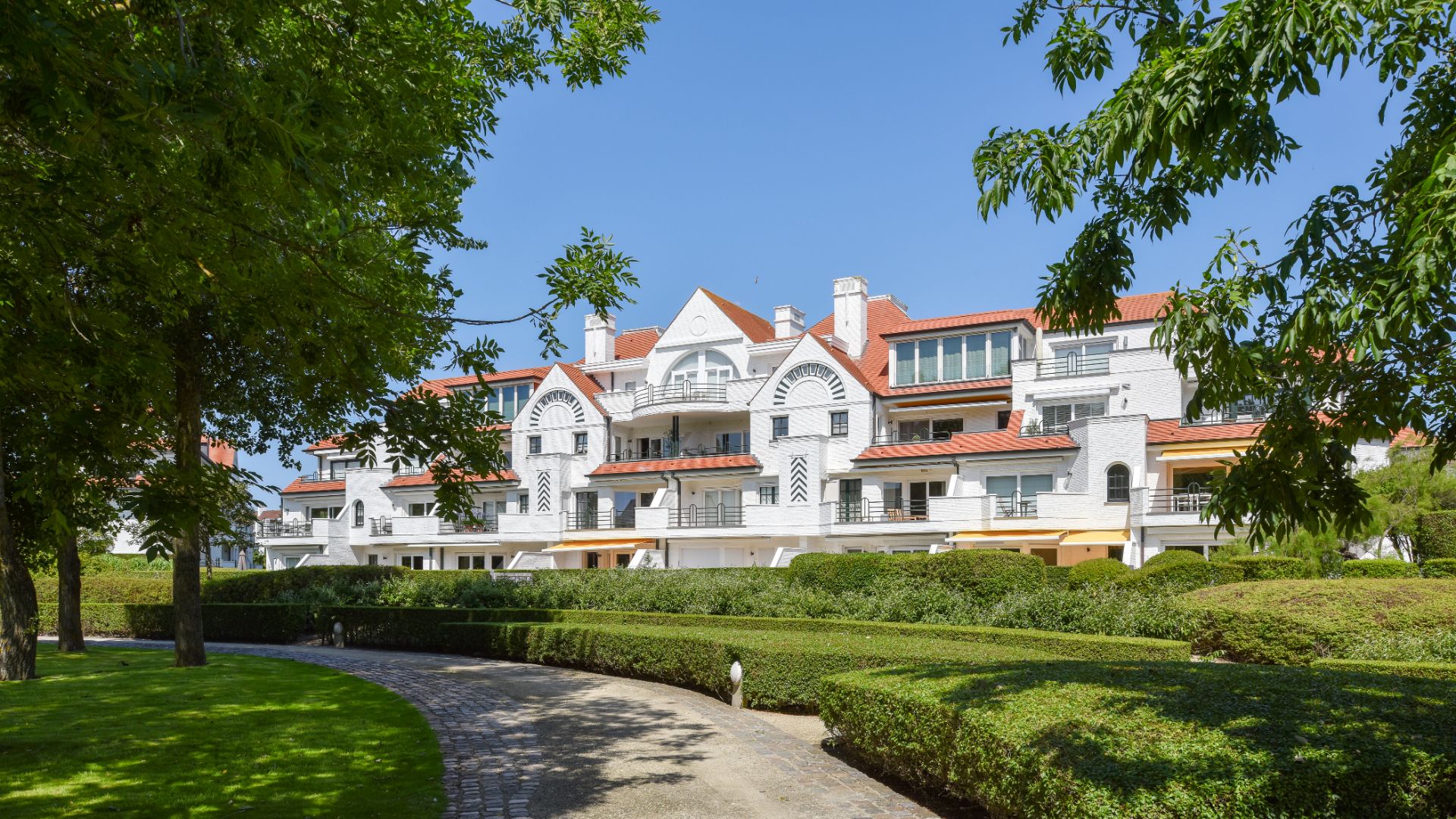 Prachtig appartement gelegen in het prestigieuze domein "Tennis Gardens" foto 6