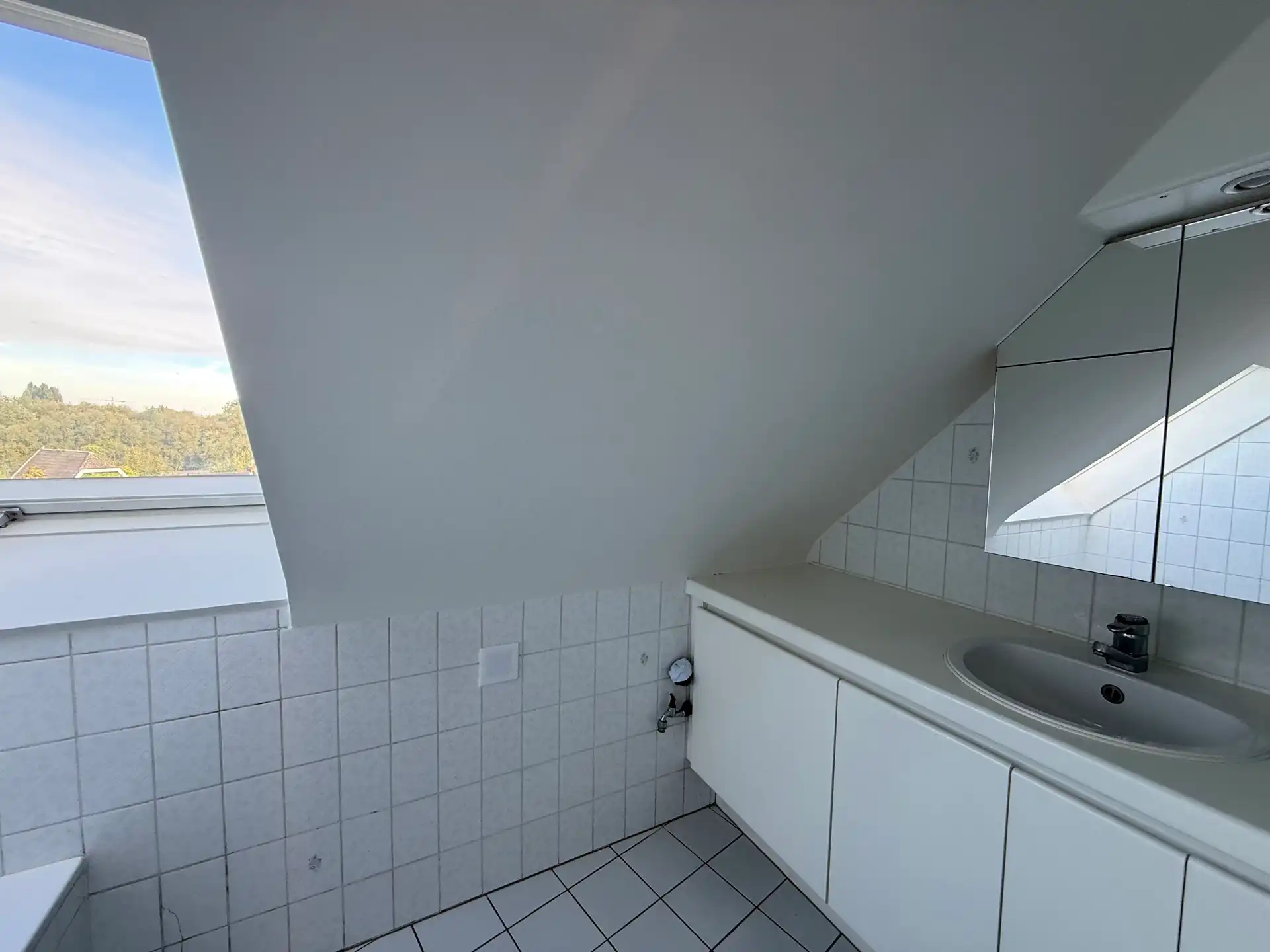 MERE - Ruim duplexappartement in de dorpskern. foto 11