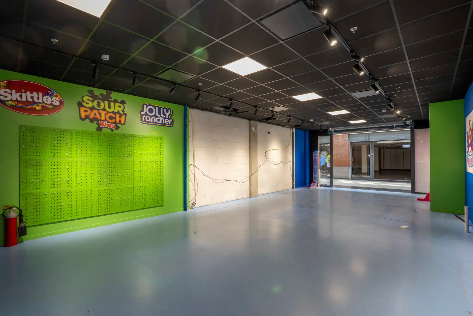 Commerciële toplocatie in Shopping Den Tir foto 2