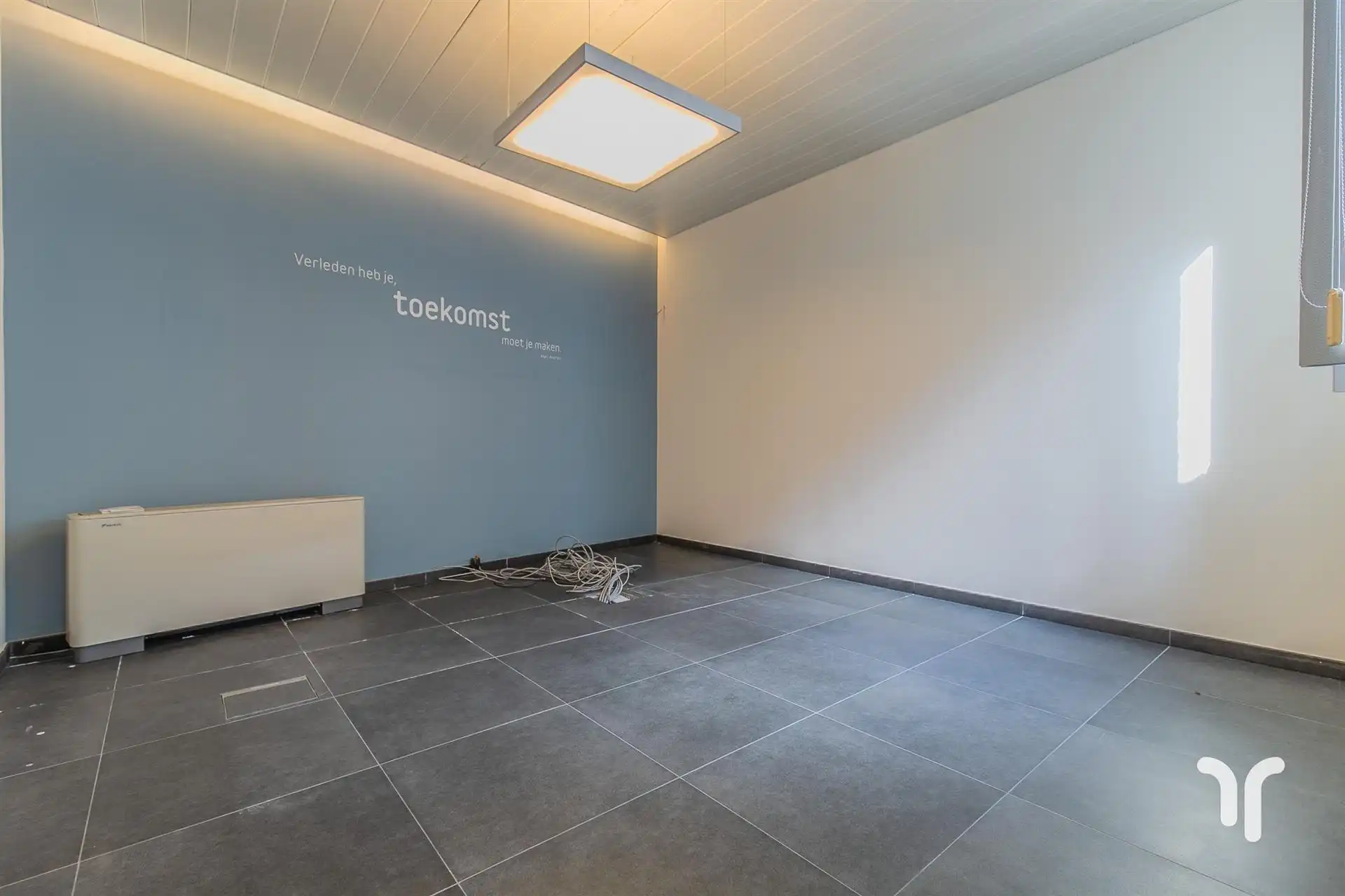 Commercieel gebouw foto 6