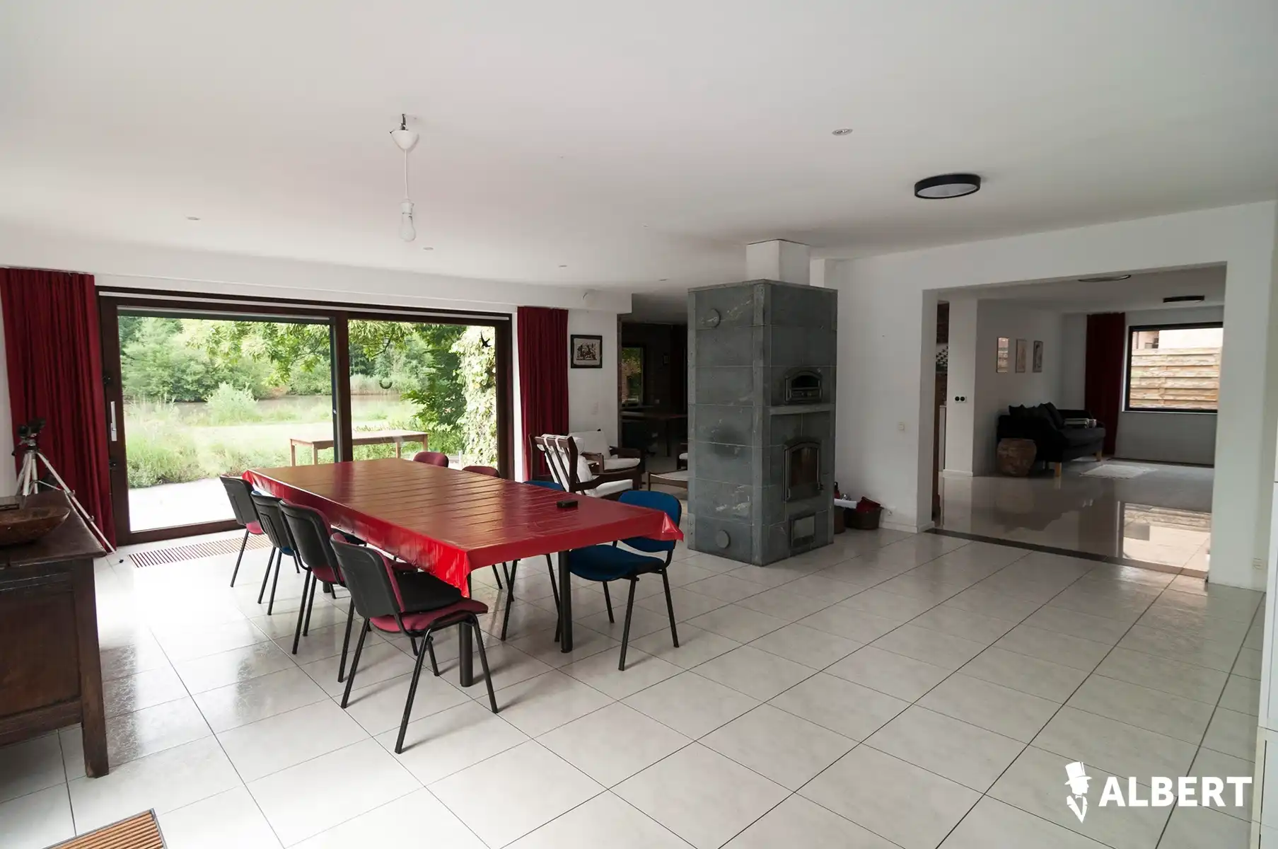 Exclusief landhuis met panoramisch zicht op vijver en bossen foto 10