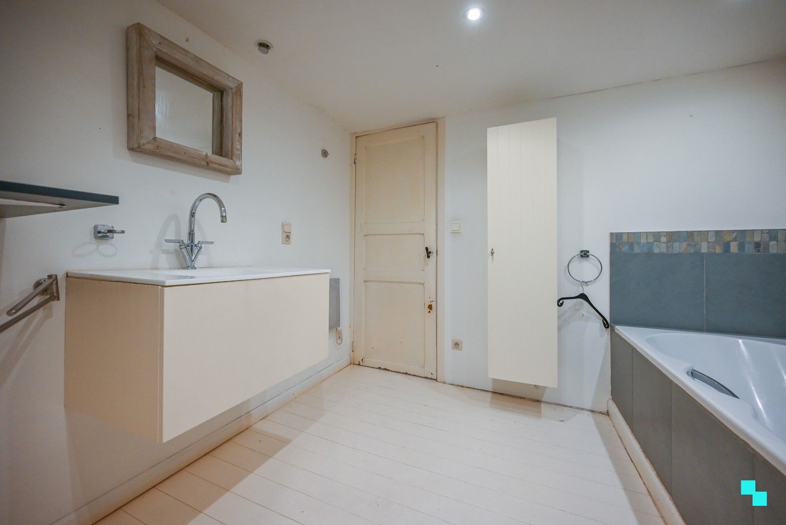Woning gelegen nabij het centrum van Ingelmunster foto 28