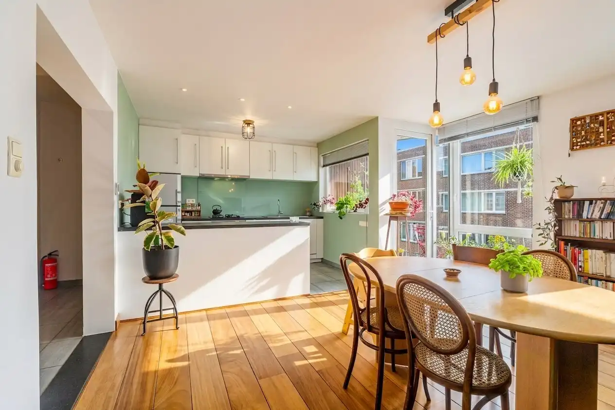 Lichtrijk appartement met twee terrassen foto 6
