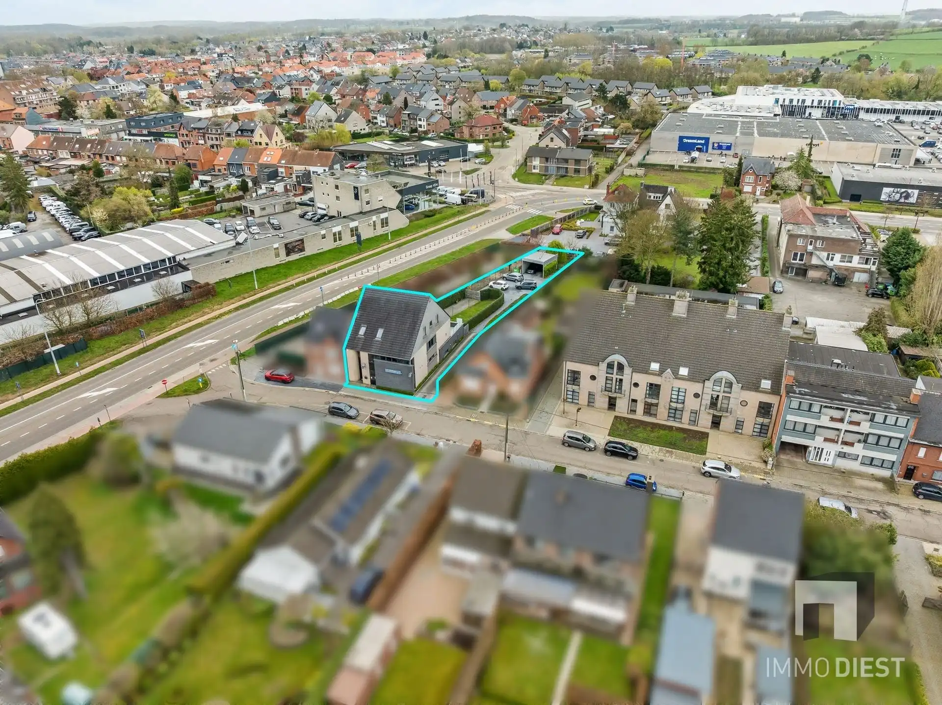 Bedrijfsgebouw én woning aan de stadsrand foto 37